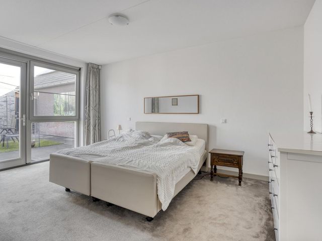 Nelson Mandelastraat 4, Heesch