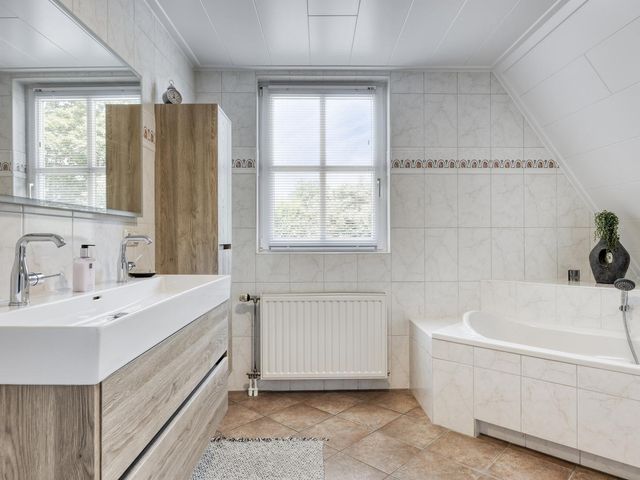 Dotterbloem 26, Schaijk