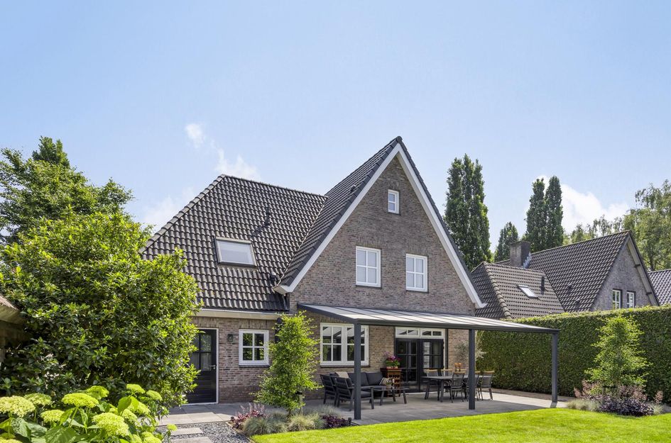 Dotterbloem 26