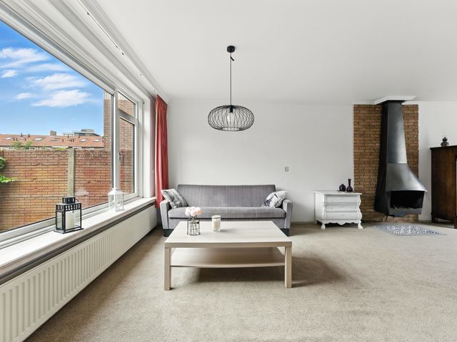 Adama van Scheltemastraat 28, Sliedrecht