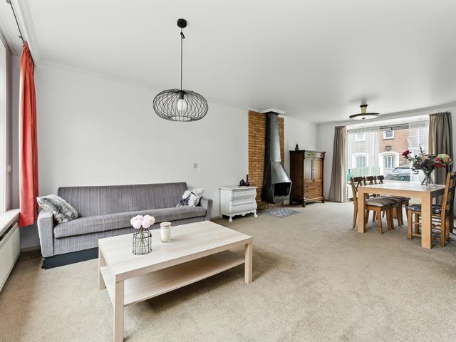 Adama van Scheltemastraat 28, Sliedrecht