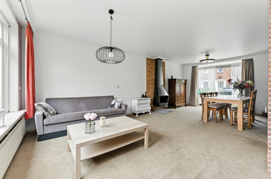 Adama van Scheltemastraat 28