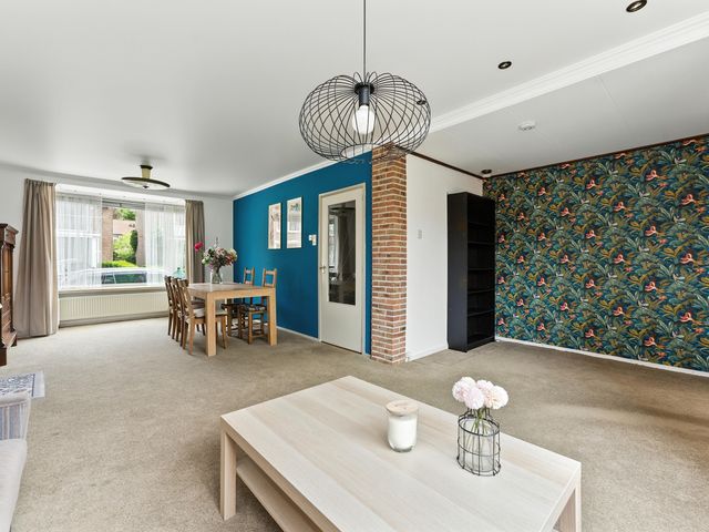 Adama van Scheltemastraat 28, Sliedrecht