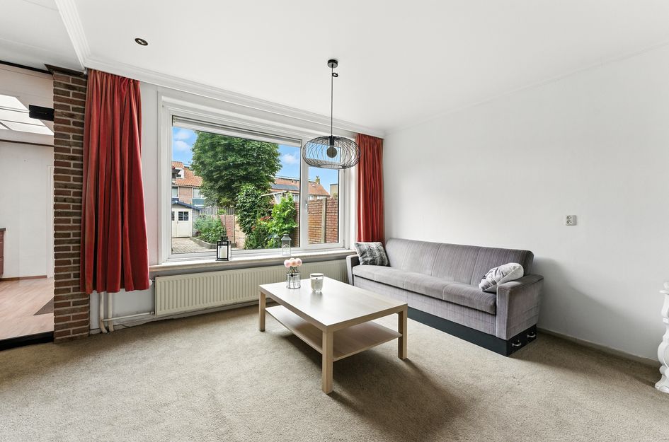Adama van Scheltemastraat 28