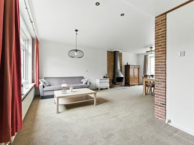 Adama van Scheltemastraat 28, Sliedrecht