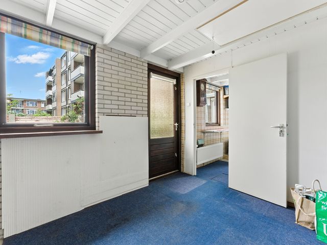 Adama van Scheltemastraat 28, Sliedrecht
