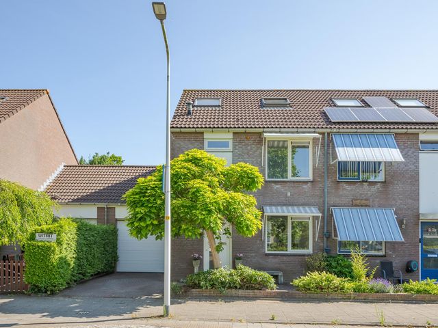 Sixlaan 51, Voorschoten