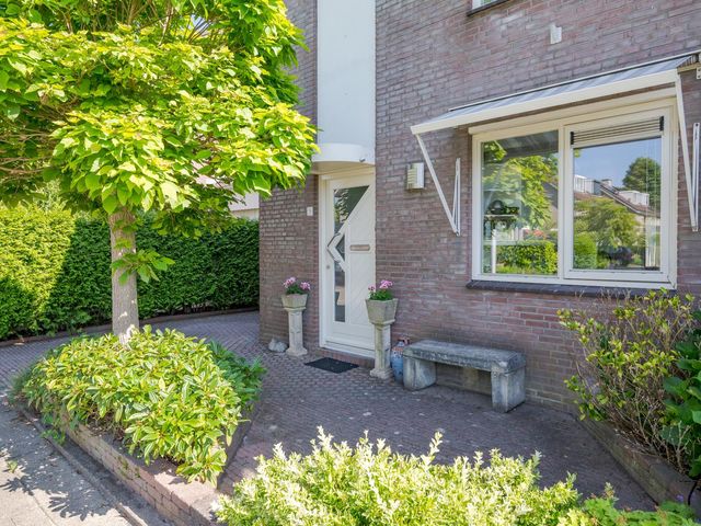 Sixlaan 51, Voorschoten