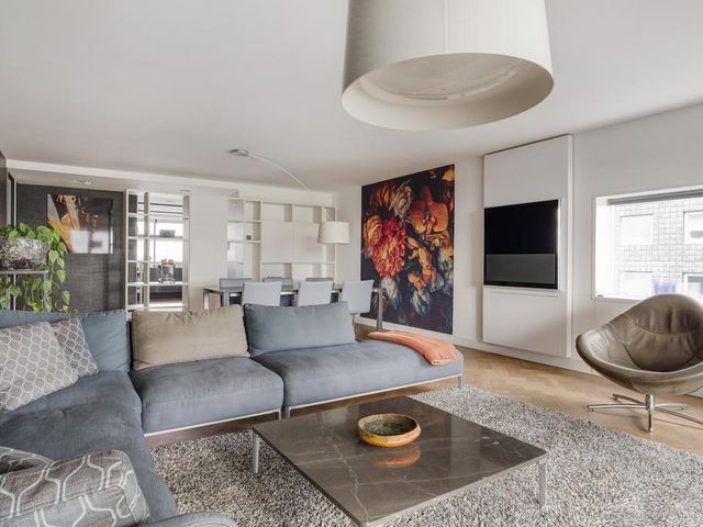 Gedempte Zalmhaven 811, Rotterdam