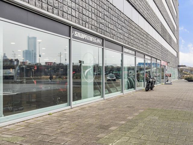 Gedempte Zalmhaven 811, Rotterdam
