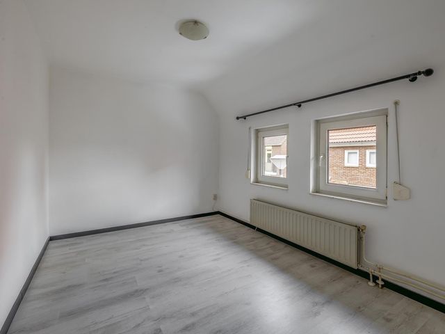 Doolhofstraat 21, Tegelen