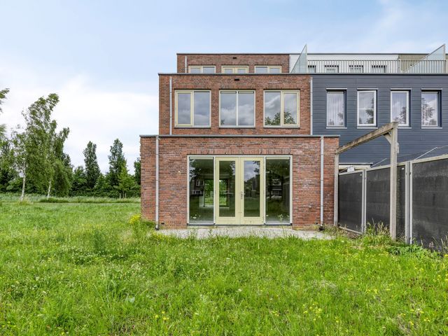 Athenelaan 193, Nieuw-Vennep
