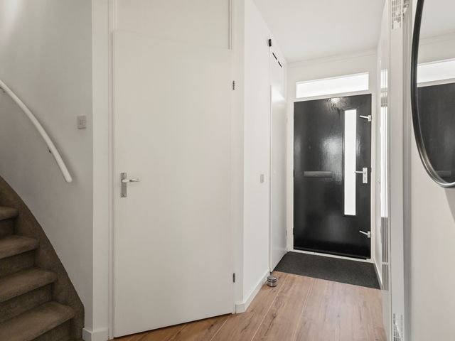 Doorzwin 2635, Julianadorp