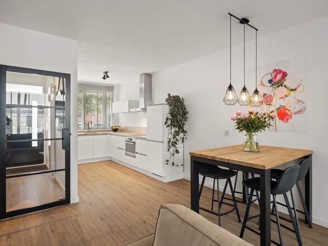 Doorzwin 2635, Julianadorp