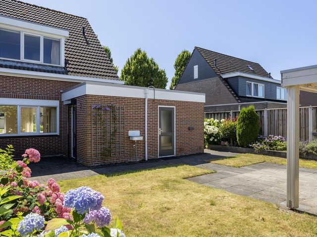 De Gasthuislanden 19, Schoonebeek