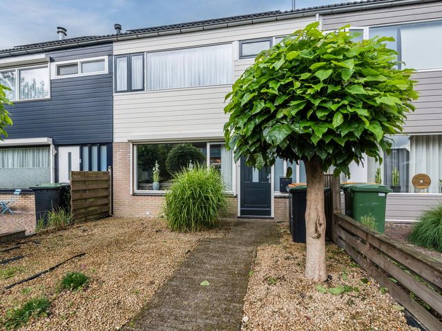 Oldenbandringhstraat 6, Hoogeveen