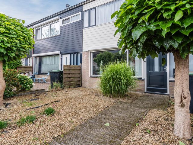 Oldenbandringhstraat 6, Hoogeveen