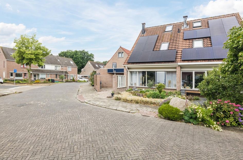 De Helling 8