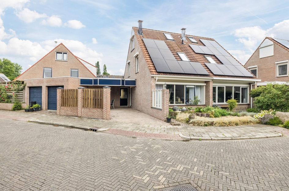 De Helling 8