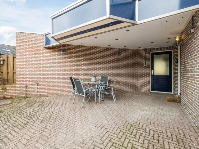 De Helling 8, Hoogeveen