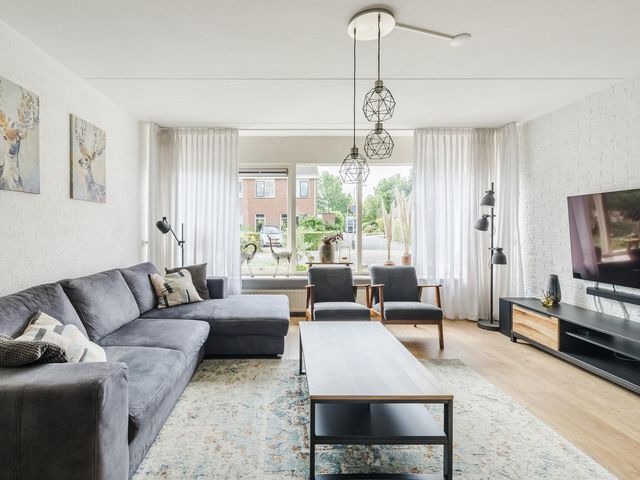 De Helling 8, Hoogeveen