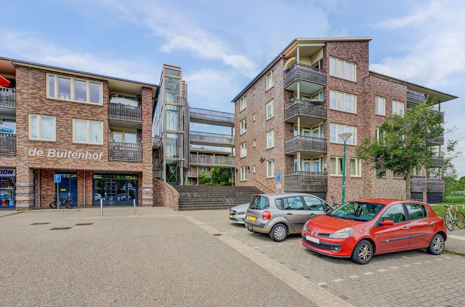 Pastoor Van den Hurkplein 10