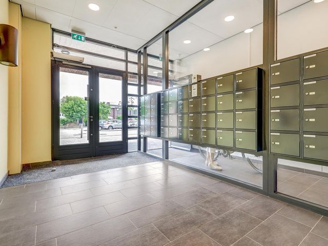 Pastoor Van den Hurkplein 10, Grave