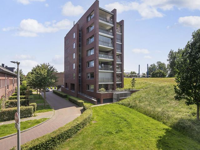 Nachtschade 150, Arnhem