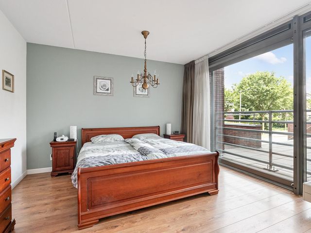 Nachtschade 150, Arnhem