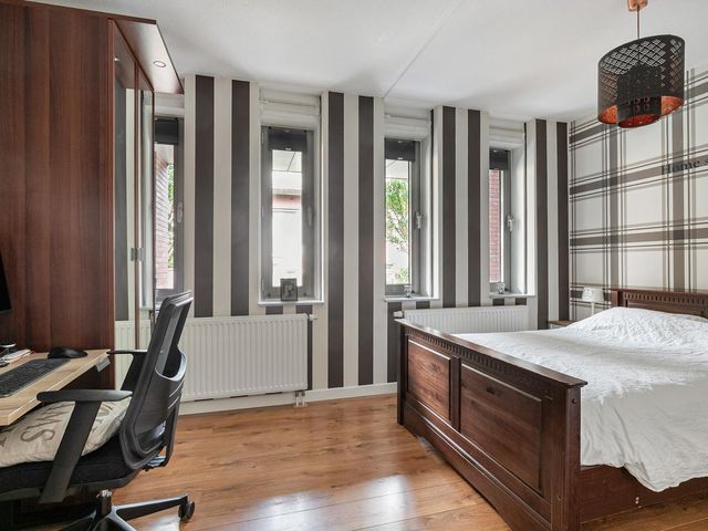 Nachtschade 150, Arnhem
