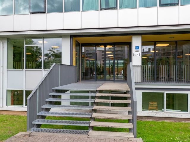 Bos en Lommerplantsoen 11D, Amsterdam