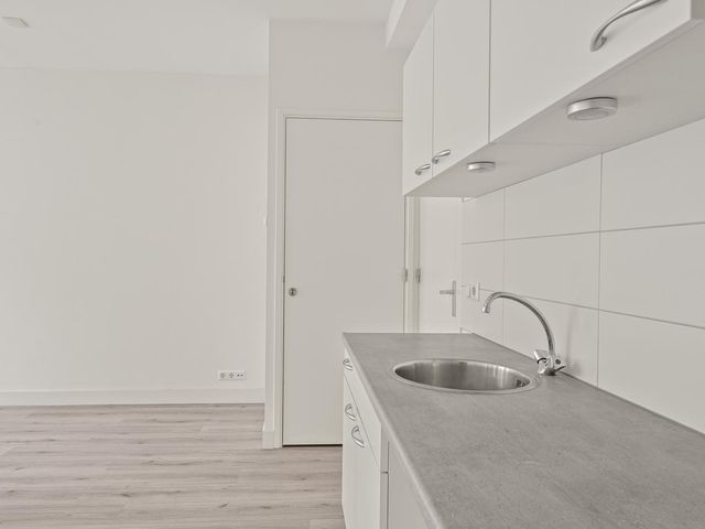 Willem van Hillegaersbergstraat 37A, Rotterdam