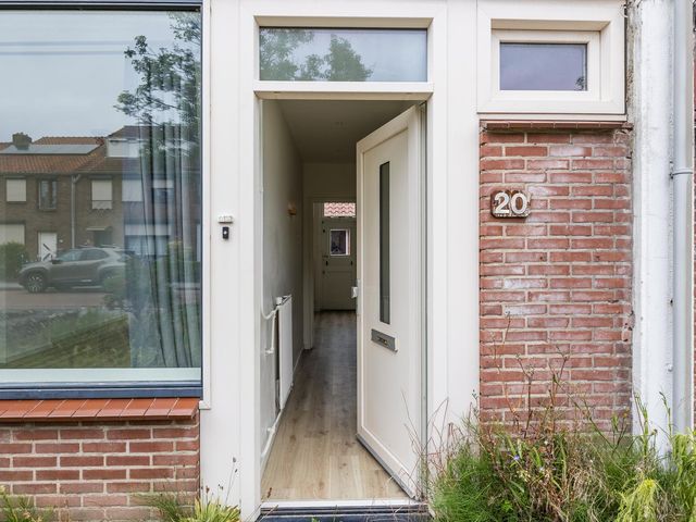 Marijkestraat 20, Terneuzen