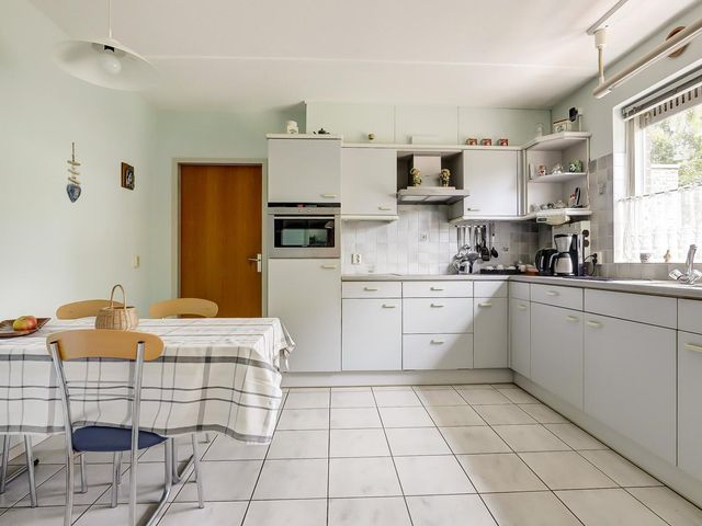 Strandloperstraat 36, Heinkenszand