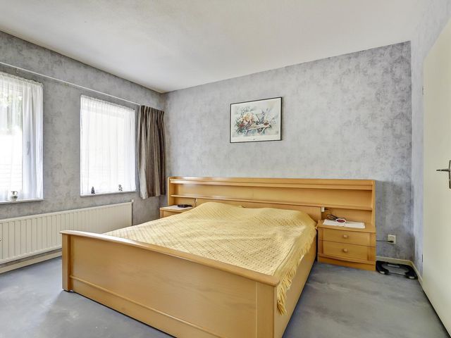 Strandloperstraat 36, Heinkenszand