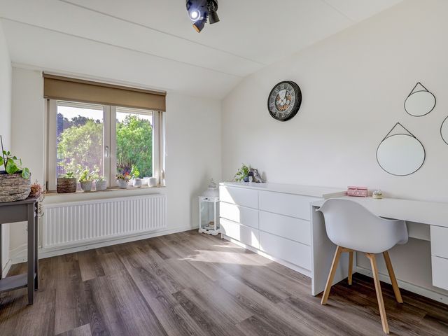 Bosbeeklaan 18, Baarlo