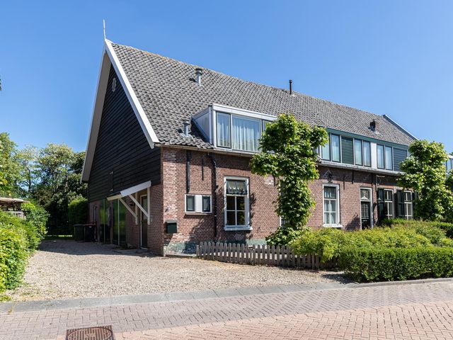 Dorpsstraat 15, Oud-Alblas