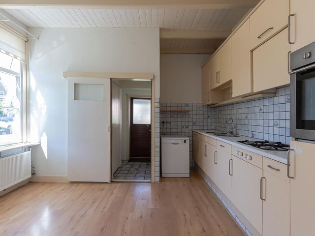 Dorpsstraat 15, Oud-Alblas