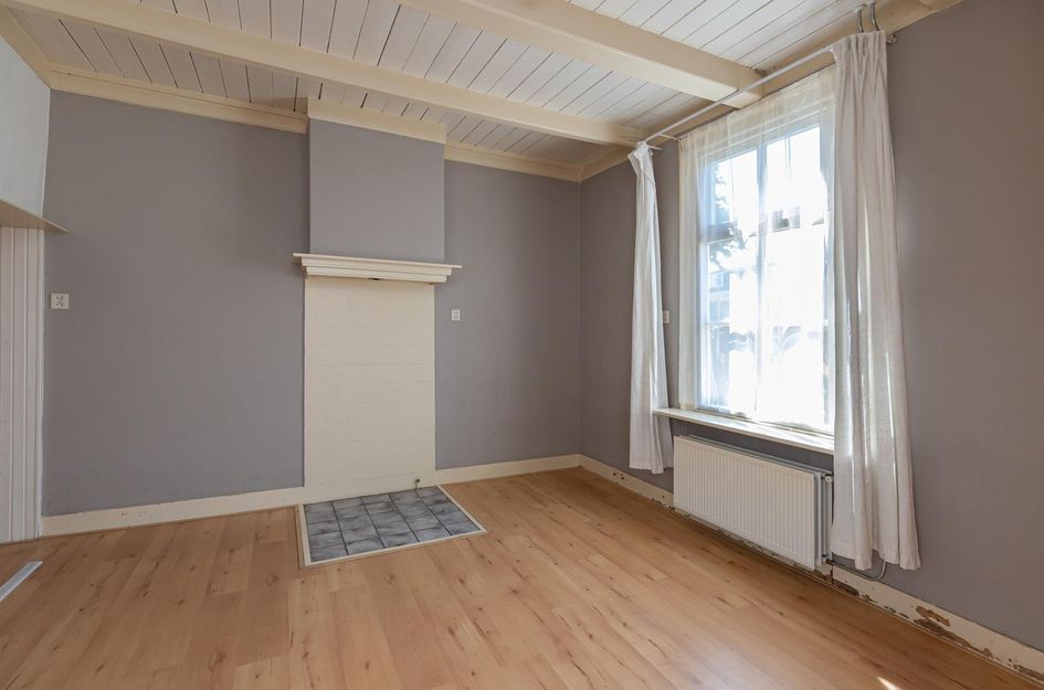 Dorpsstraat 15