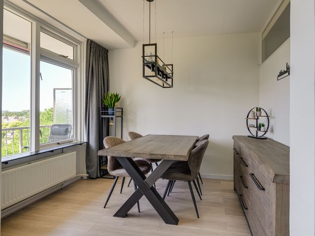 Leyweg 120, 's-Gravenhage