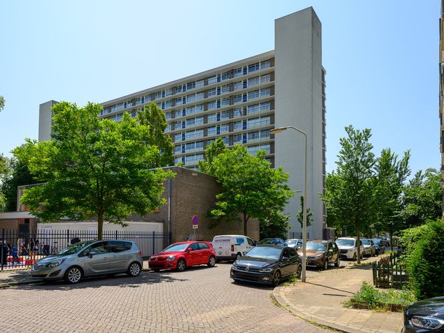 Leyweg 120, 's-Gravenhage