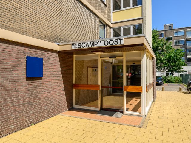 Leyweg 120, 's-Gravenhage