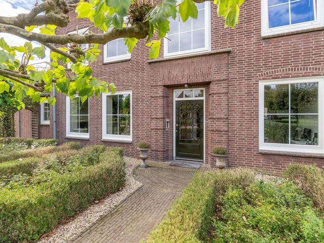 Grotestraat 8, Vierlingsbeek