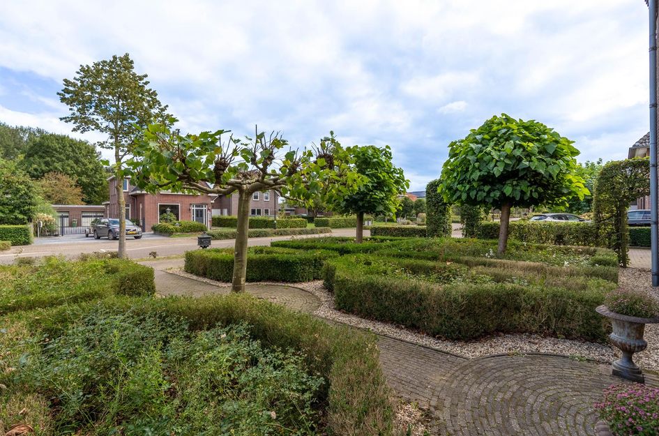 Grotestraat 8