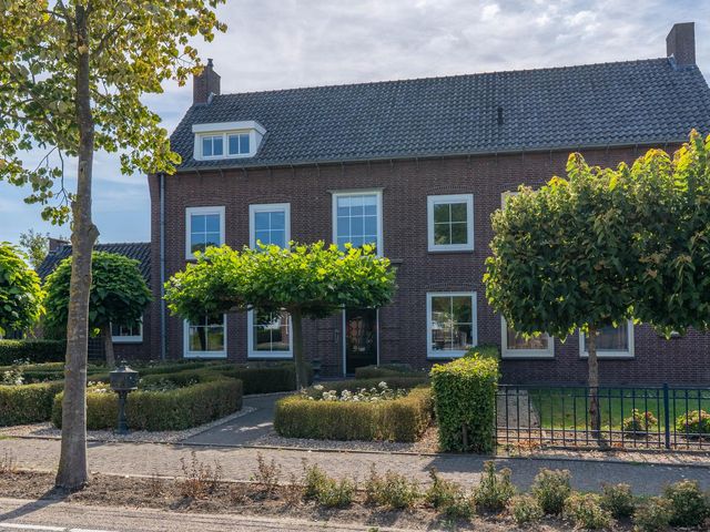 Grotestraat 8, Vierlingsbeek