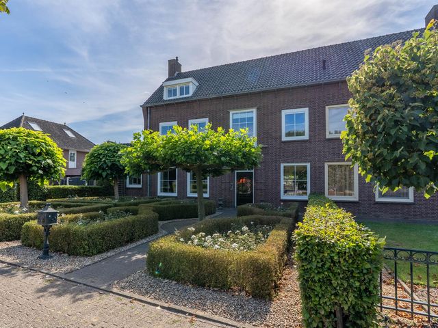 Grotestraat 8, Vierlingsbeek