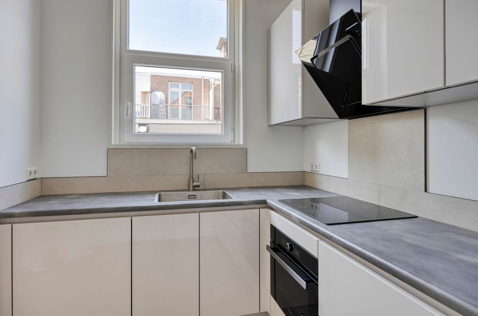 Helmersstraat 26
