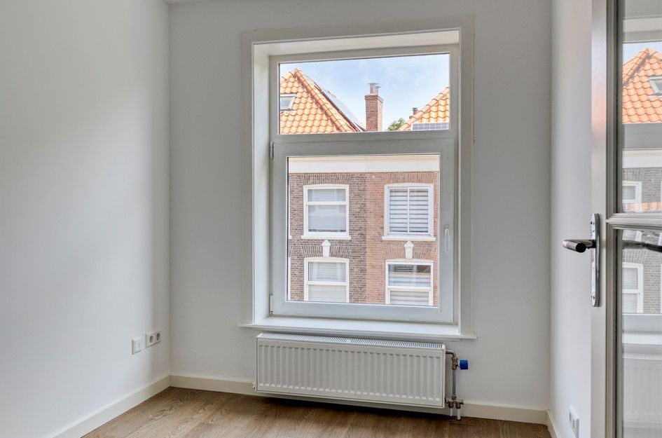 Helmersstraat 26