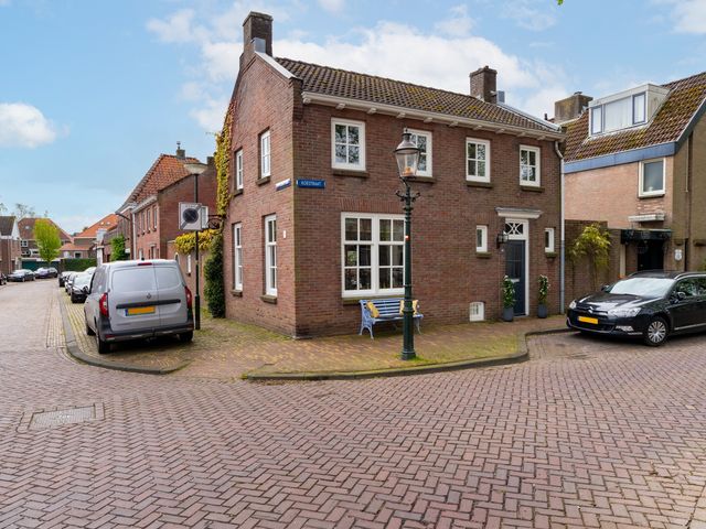 Koestraat 64, Geertruidenberg