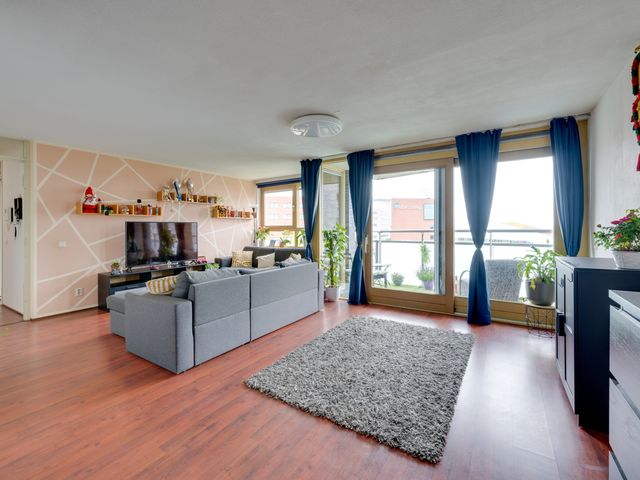 Marga Klompéhof 90, Almere